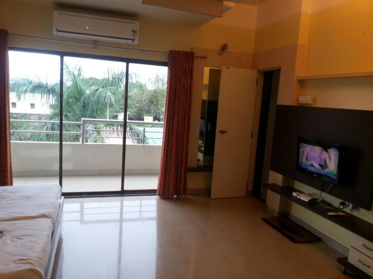 Minerva Paradise Hotel Belgaum Exterior photo